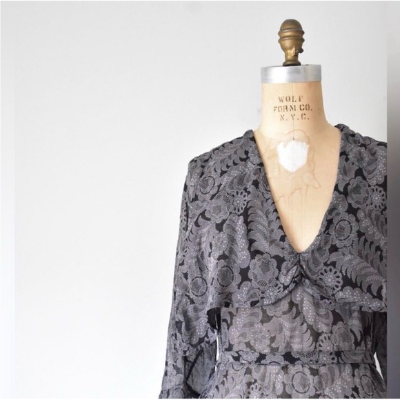 1930s Dodsworth Paisley Silk Dress - Picture 2 of 14